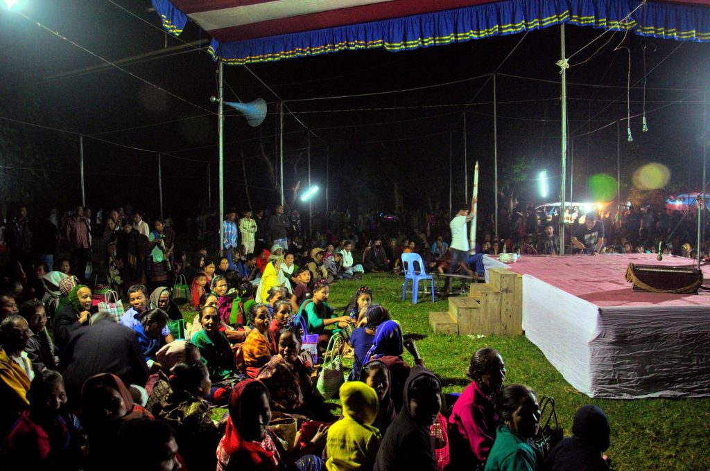 Kothin Chibor Daan, 2018, Rangamati – Photo by Mohammad Tauheed