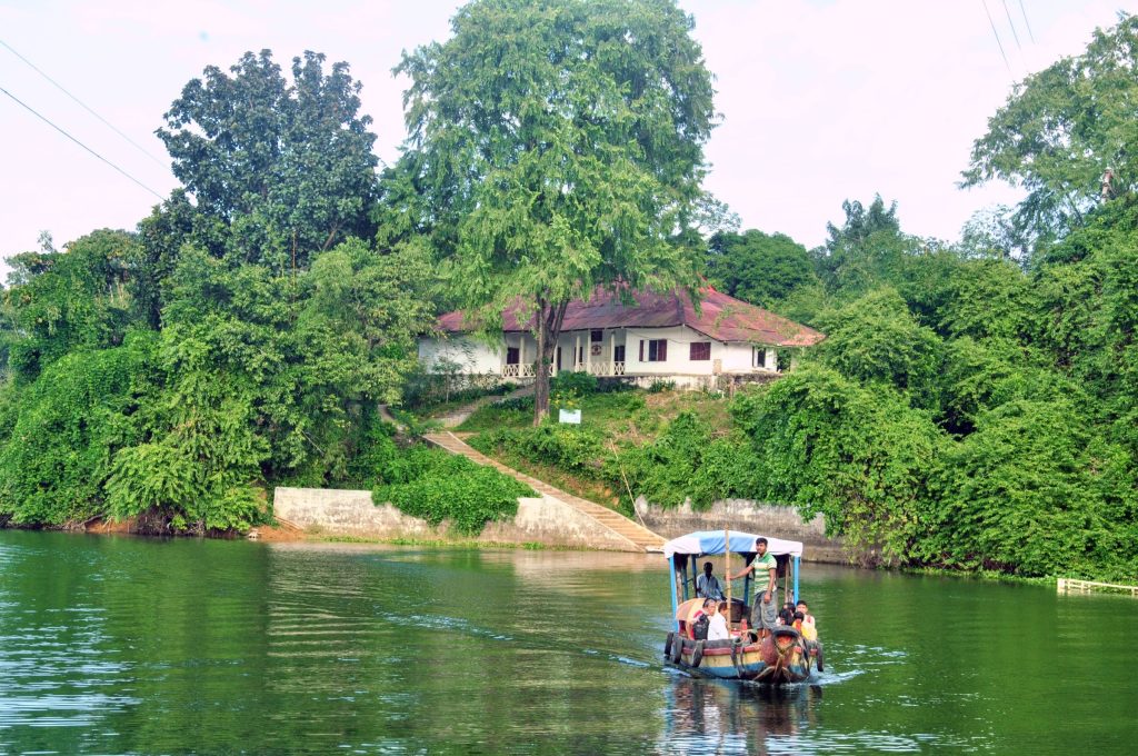 The free boat service connecting the town, Chakma Rajbari and Rajbon Vihara in Rangamati – Photo by Mohammad Tauheed