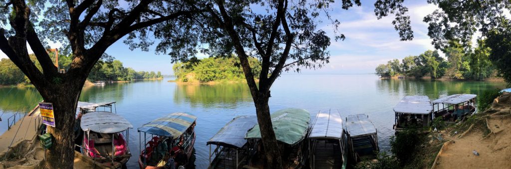 Boat ghat near Rangamati hanging bridge রাঙ্গামাটি ঝুলন্ত ব্রিজের পাশের নৌকা ঘাট